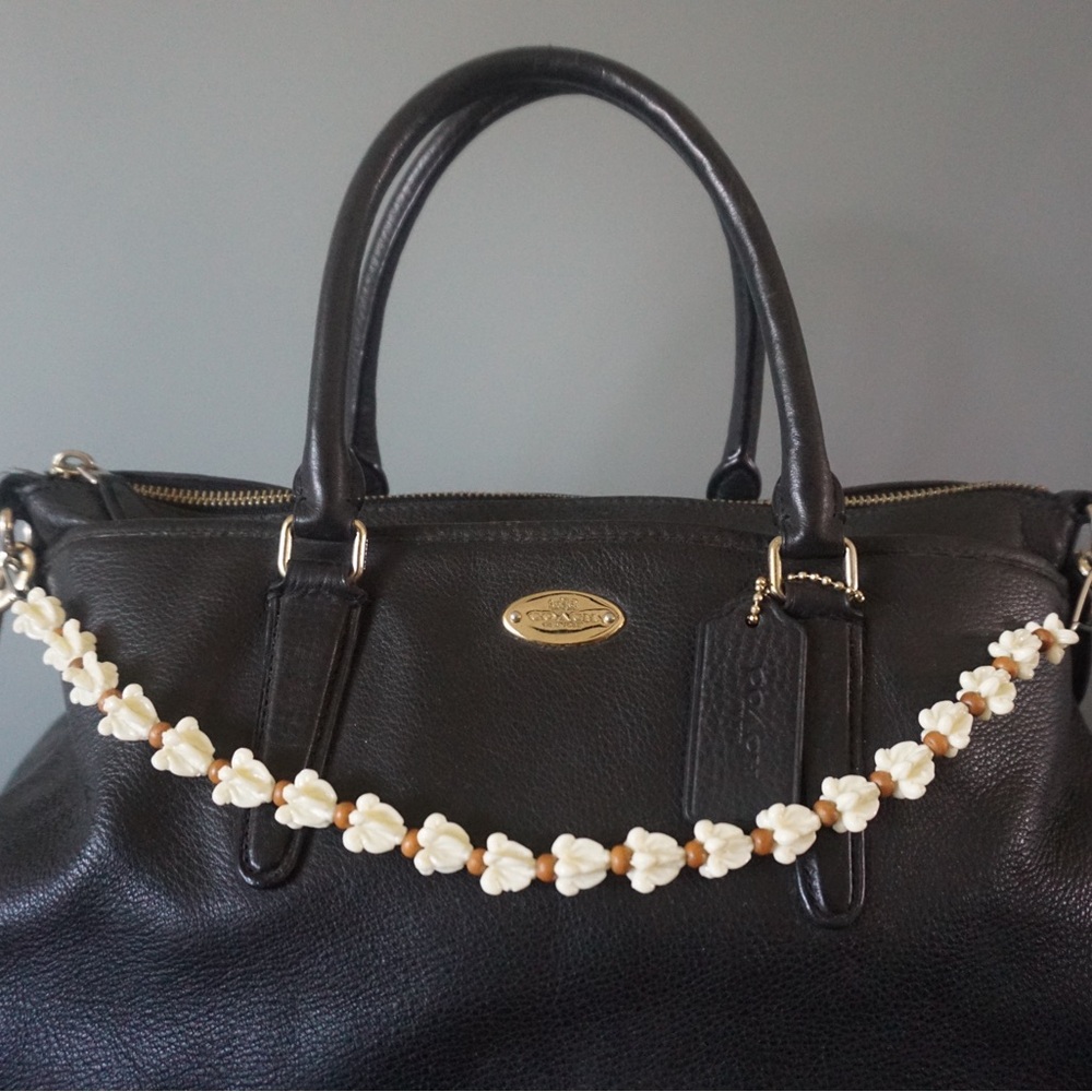 Crown flower bag lei Hand made